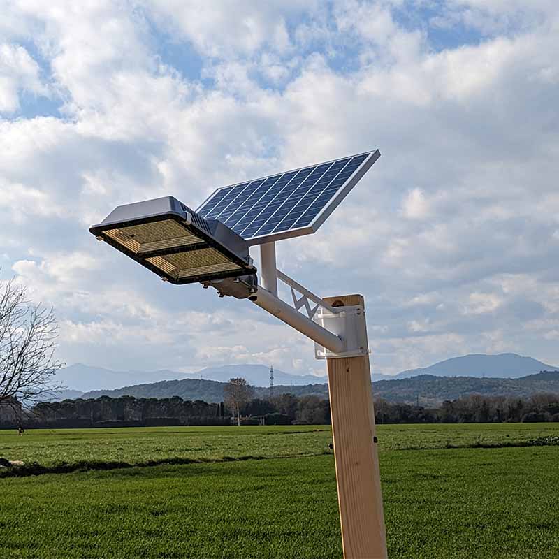 Farola con panel solar